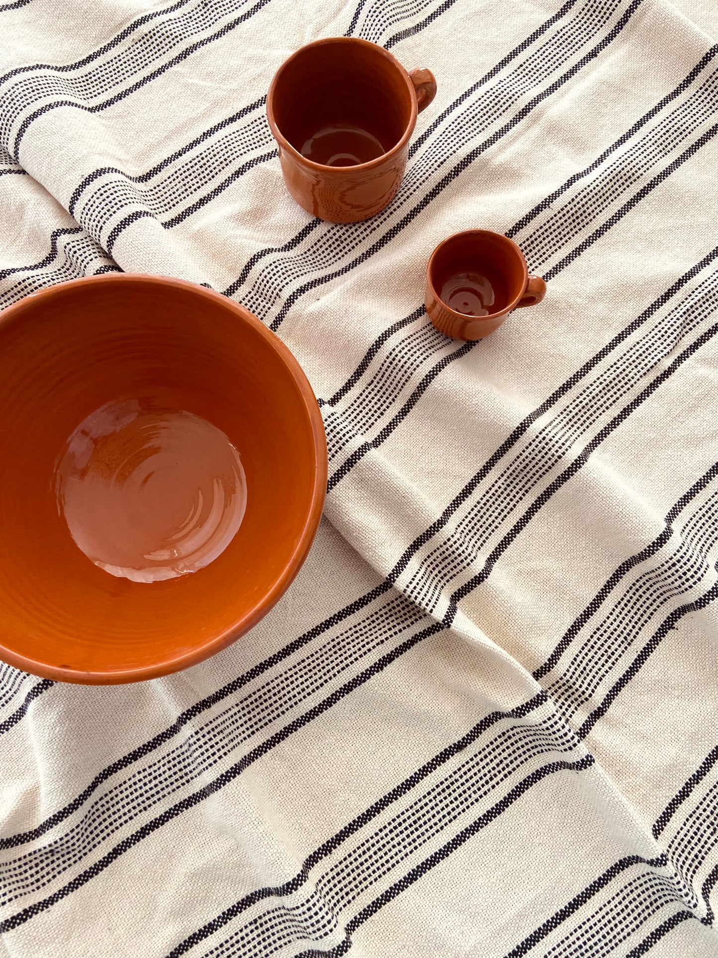 TABLECLOTH BLACK LINES 160x200CM