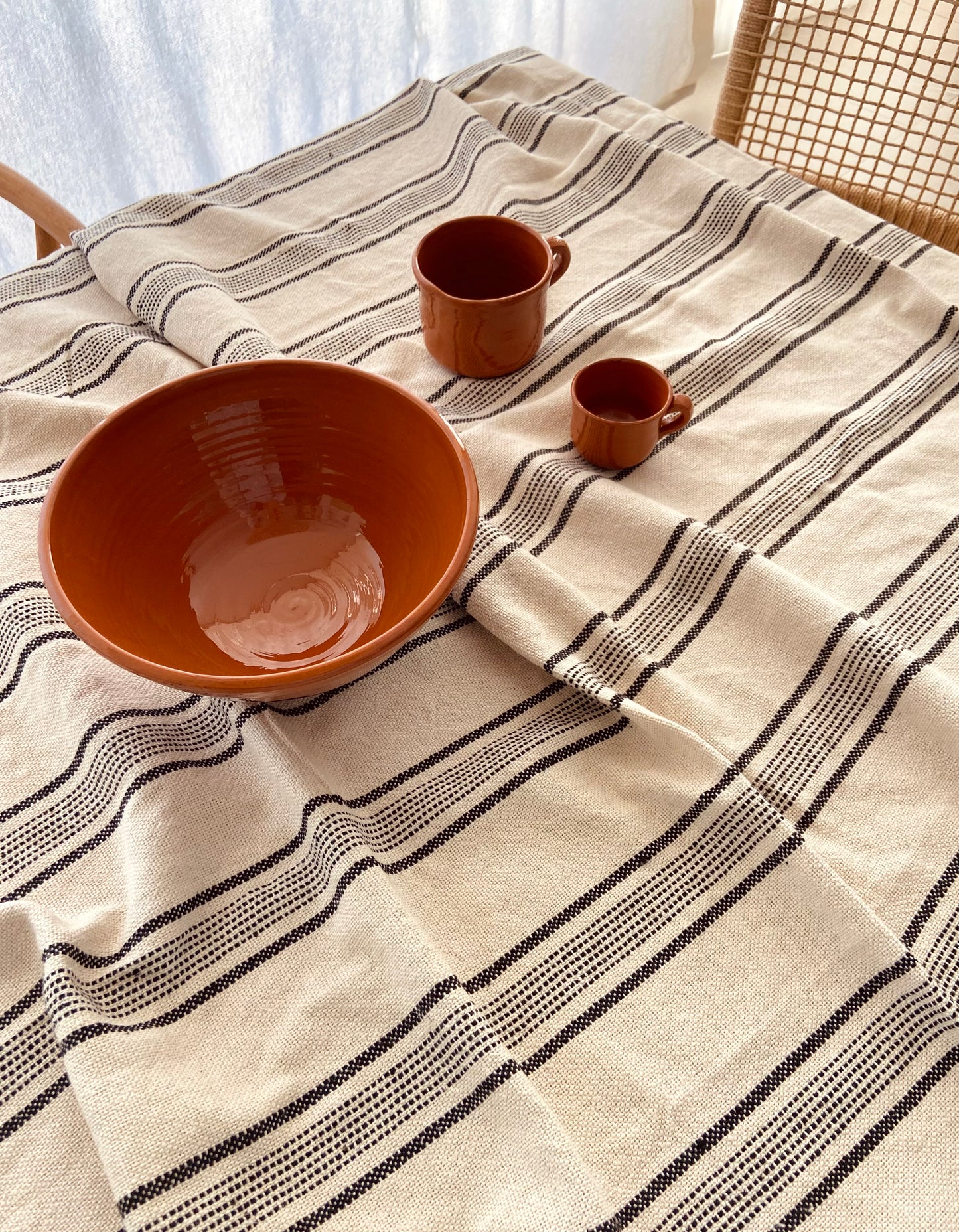 TABLECLOTH BLACK LINES 160x200CM