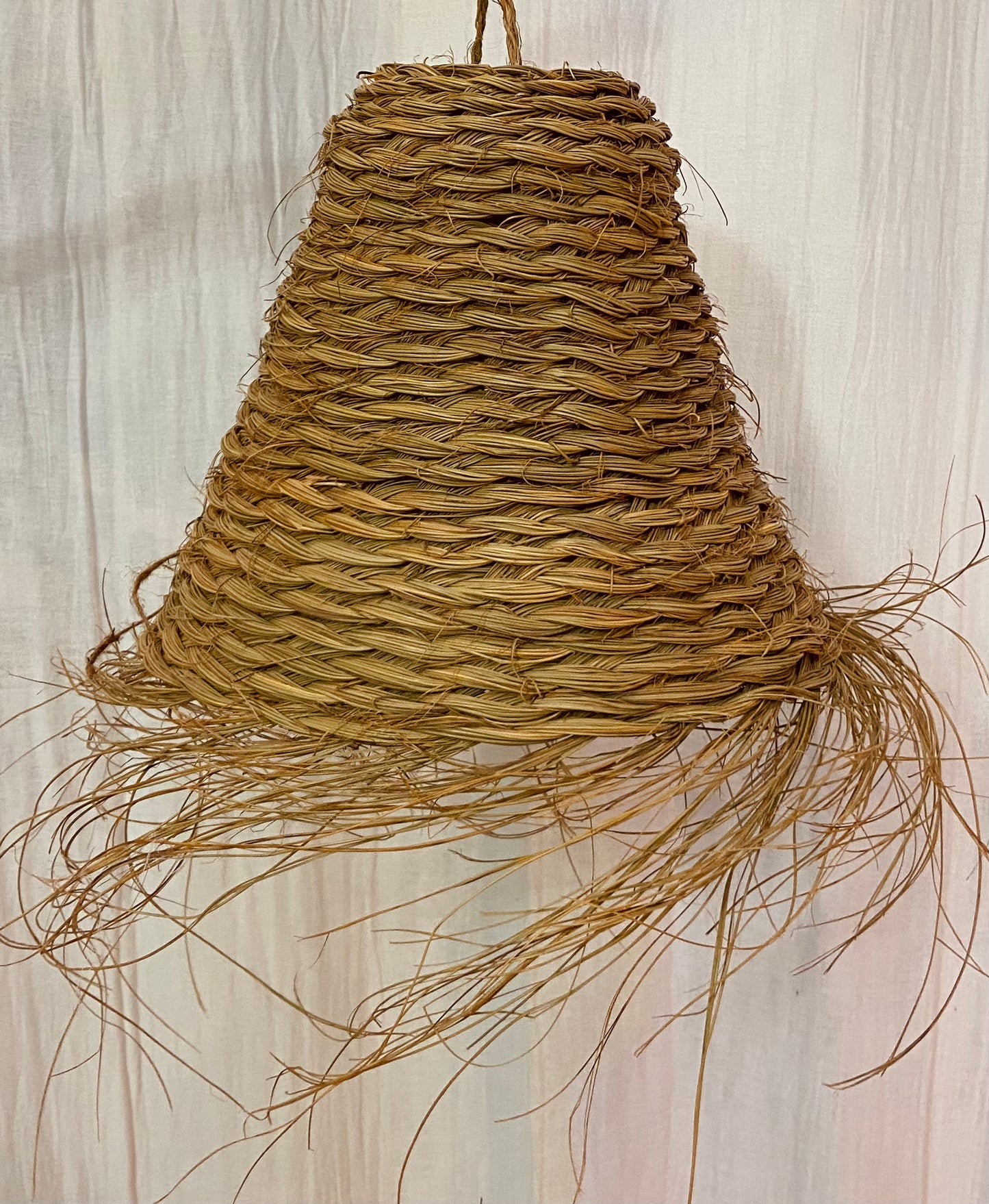 LÁMPARA DE ESPARTO CAMPANA PEQUEÑA
